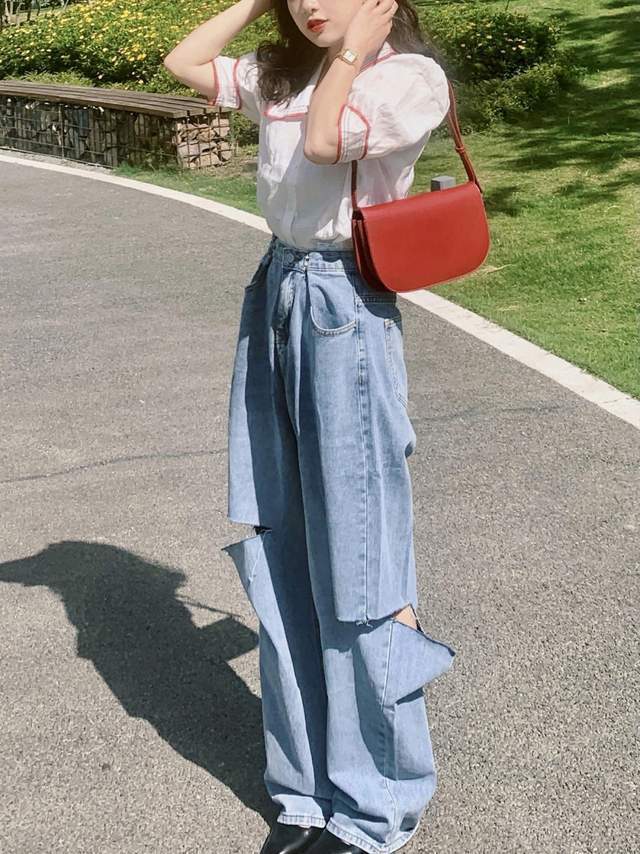 毛衣 秋季,牛仔裤怎么穿才好看?泡泡袖衬衫+阔腿牛仔裤,复古洋气