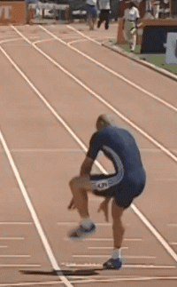 |搞笑gif段子:这像不像周一上班的你!