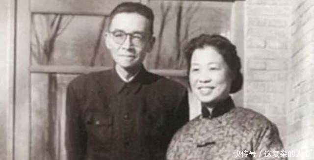 女儿!梁思成的2个女儿,一个林徽因的一个林洙的,两人差距悬殊!