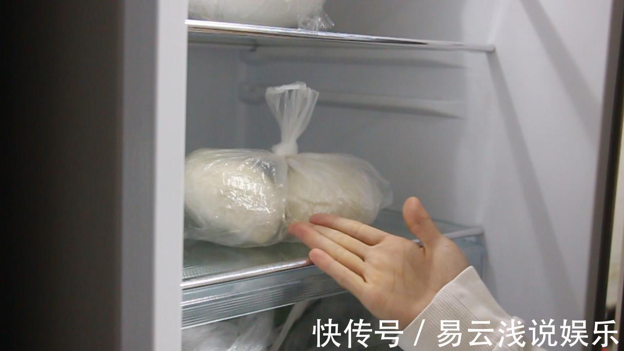 冷藏|馒头可别再放冷藏了,又不安全又难吃,换个地方放,和新蒸的一样