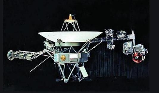 飞行43年,飞过225亿公里,旅行者发送的一张照片让人类深思