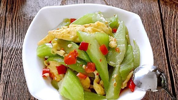 4物|4物是子宫肌瘤的“大冤家”,女人多吃点,有助于活血化瘀消肌瘤