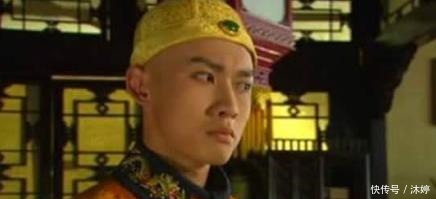 建筑工人挖出清代古墓,墓内女尸散发奇香,专家揭秘奇香之谜!