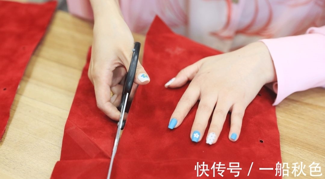 教学 手把手教学｜闲置的购物纸袋和防尘袋也能变成时髦包包