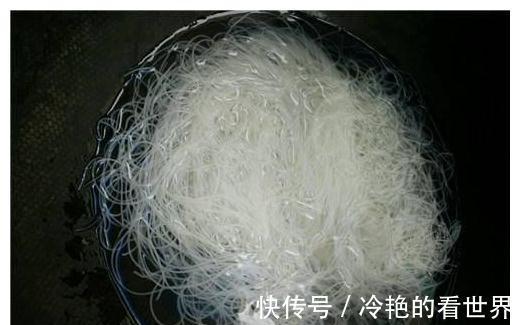 粉丝换个新吃法,酸爽开胃,专治没胃口,吃完一碗还想吃!