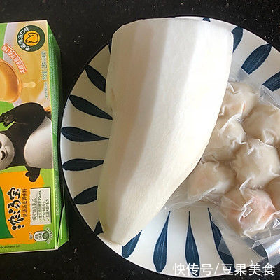 暖胃又养生,一次吃三大碗都不过瘾的虾丸萝卜丝汤