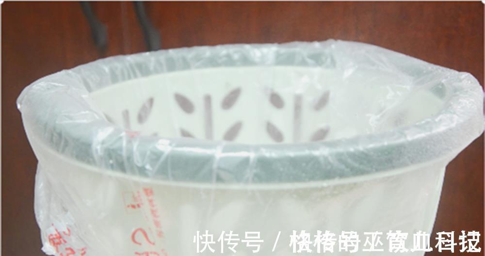 白醋倒手心搓一搓,这5个小妙招,太有用了,轻松解决家庭烦恼