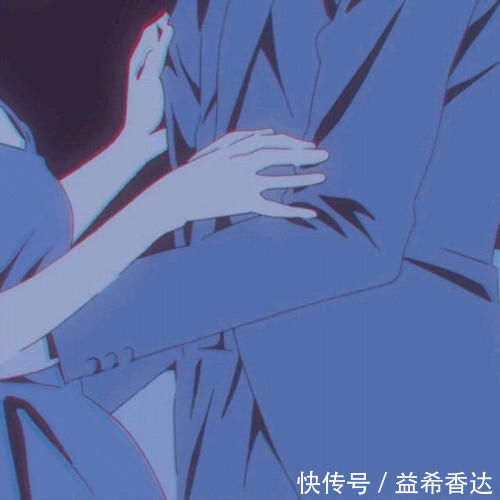 超火“双人”动漫情侣头像我们始终都在练习微笑，终于变成不敢哭的人