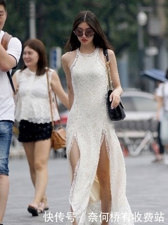 回头|美女街拍:图2妹子回头的那一刻,网友说:有种初恋般的感觉