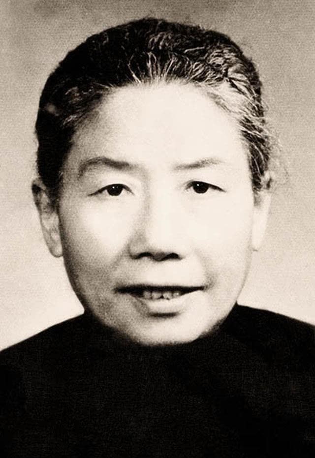 终生|我国首位女考古学家:曾国藩后裔,为事业终生不嫁,55岁跳塔陨落