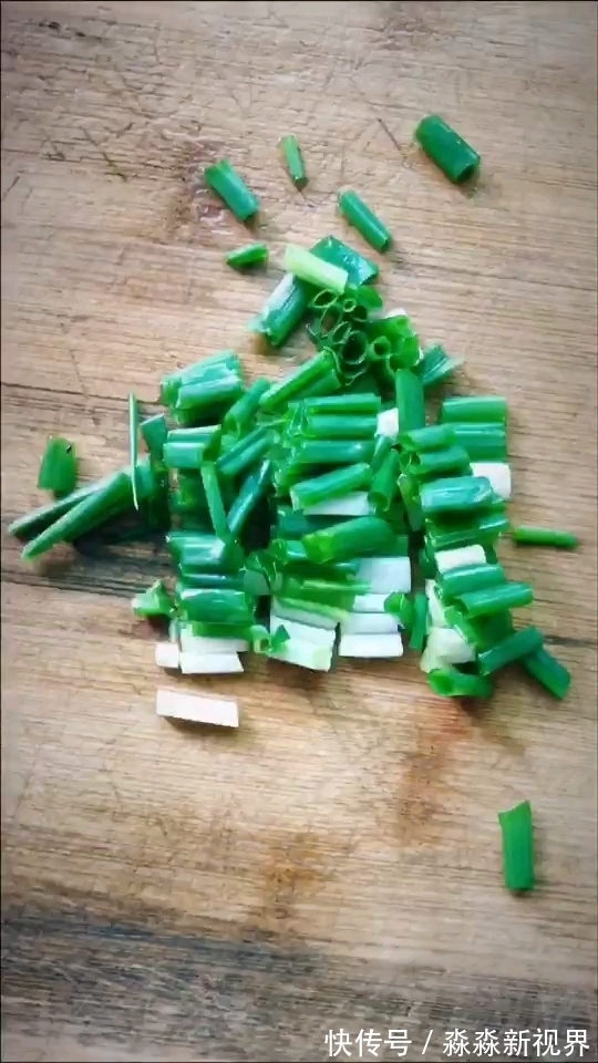 小吃|润肺止咳别只炖梨了,教你做个懒人小吃,肺润了,不咳了!