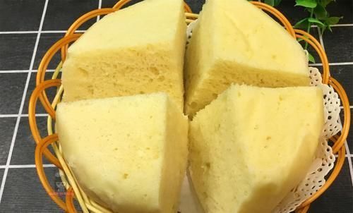 懒人蛋糕|4个鸡蛋，1碗面粉，不用烤的蛋糕，不塌不回缩，松软香甜