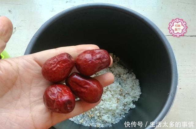 冬季干燥火气大,隔三差五煮一碗这粥,不上火睡得好,一觉到天亮