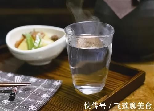水能|糖尿病患者多喝水能稀释血液黏稠度、降低血糖值？用研究结论说话