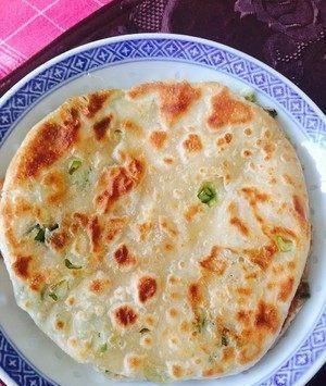  烙饼|做烙饼时，万万不可用冷水和开水，用它代替，放凉了都不硬