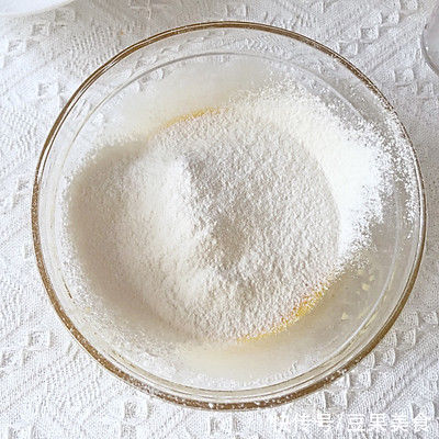 新手零失败戚风蛋糕做法,不开裂不塌陷