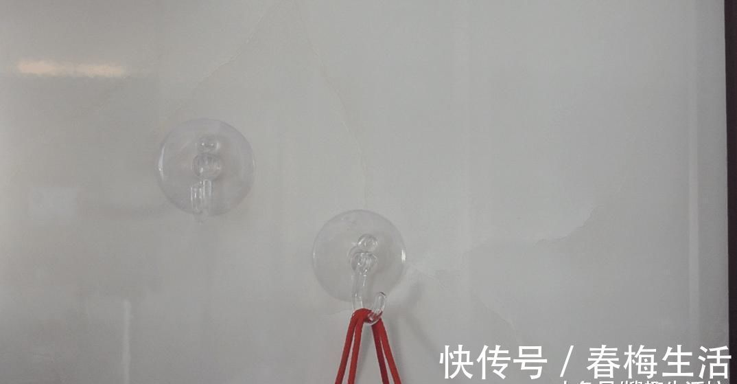 吸盘挂钩老是掉 教你一个简单绝招, 挂几十斤都很牢固, 太实用了