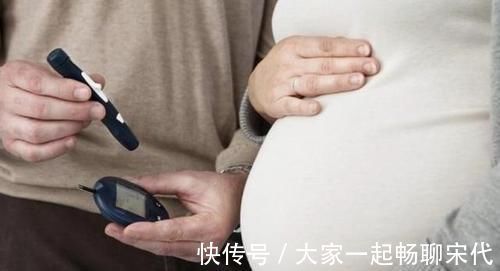 孕妈|担心遗传小眼基因,孕妈狂吃葡萄,等到宝宝出生却不敢认