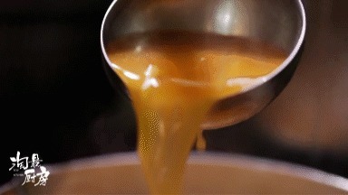 虾头别扔掉!变废为宝就2步,色香味浓金黄诱人