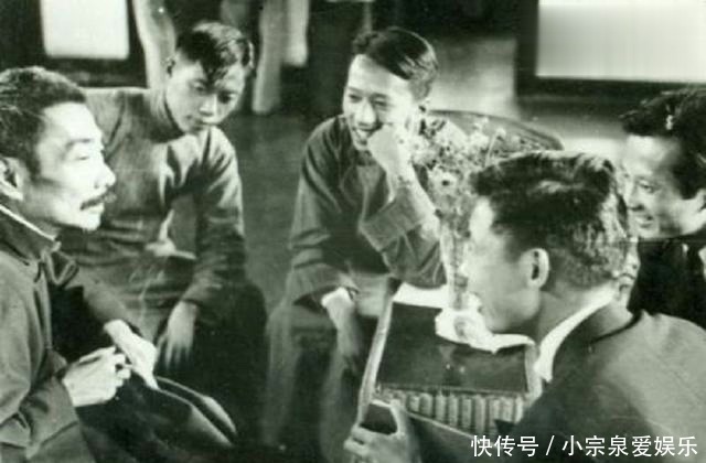 演艺圈|曾经的商业大佬,65岁转演艺圈凭老方丈角色走红,老师家喻户晓