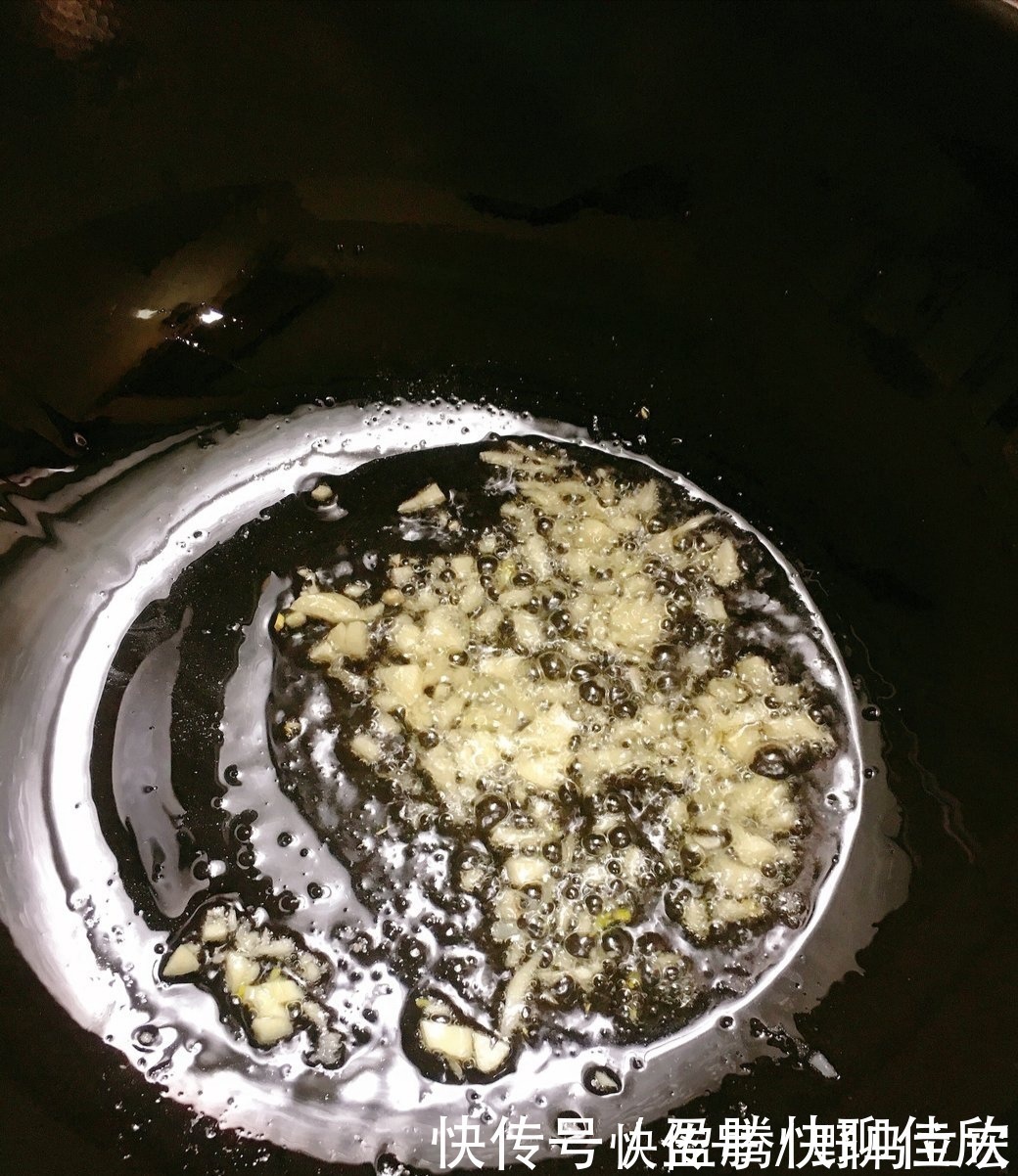 成品|炒的青菜不好吃?学会这2招,成品翠绿爽口超有食欲,不比饭店差