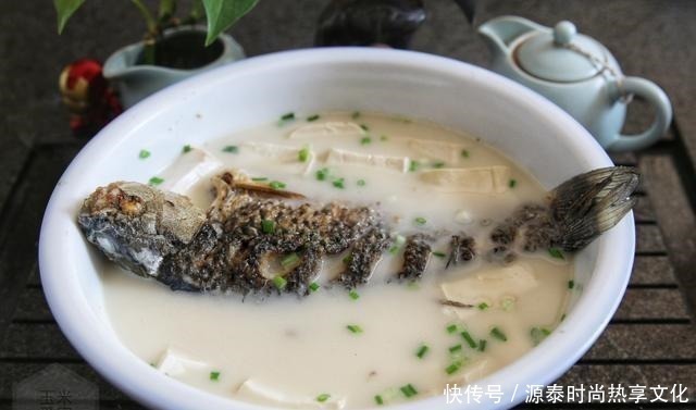 鲜肉|炖鱼汤有窍门，不管炖什么鱼，照这个方法做，汤鲜肉嫩无腥味