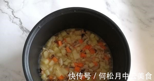 锅巴|试着给孩子做这道菜,妥妥的下饭神器,特别简单还不快学起来!