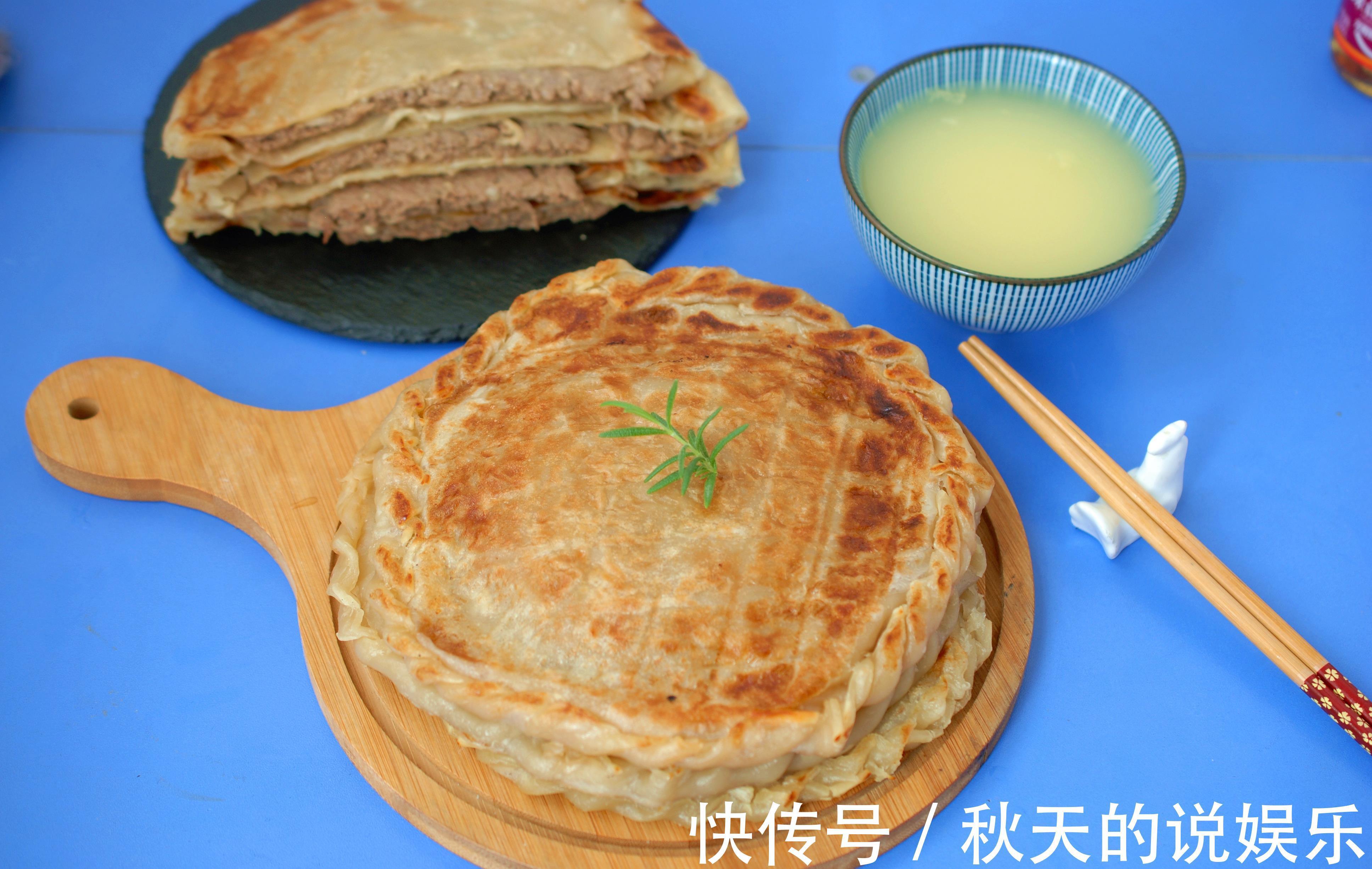 手抓饼|不揉面不发面的牛肉饼，一咬满口都是肉汁儿！3分钟出锅，简单