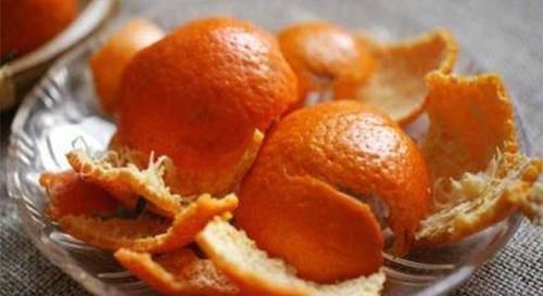  好处|吃完橘子，橘子皮不要扔，放在水里泡一泡，会收获一些好处
