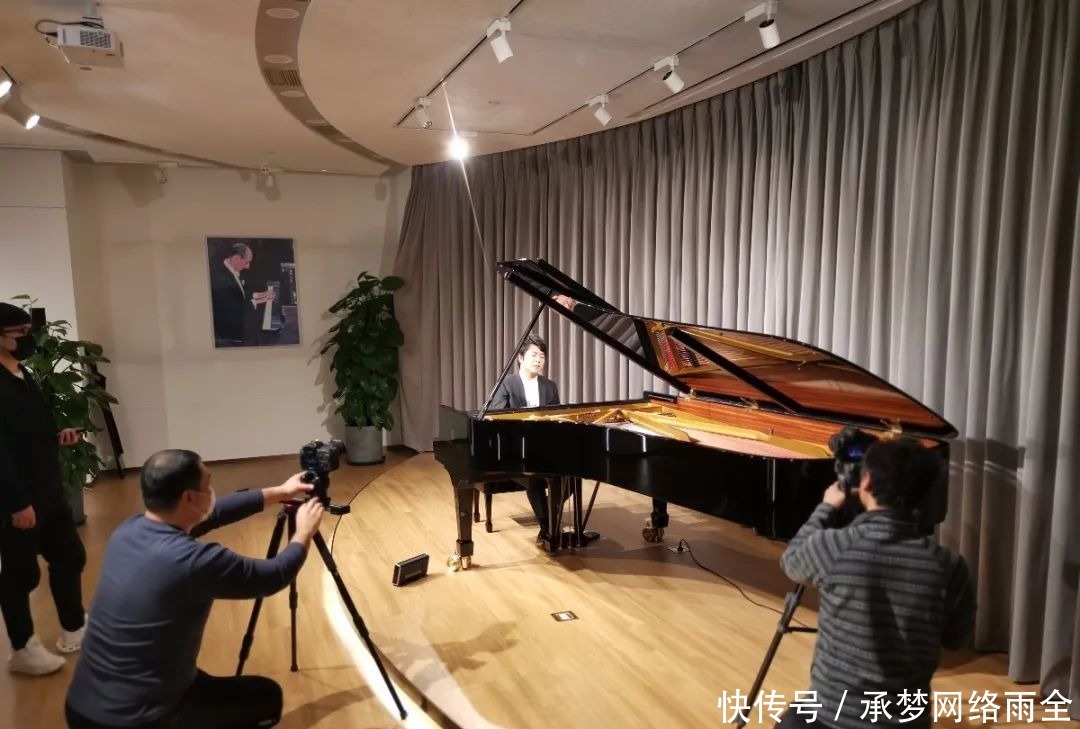 河流|《沈水之阳》:一条河流经过往,一首歌诗写家乡