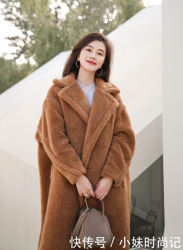 轻松|初冬穿大地色系才优雅,时尚博主私服穿搭示范,轻松提升品味