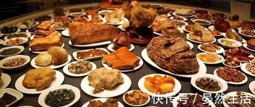 冰糖炖燕窝|古代皇帝每天吃饭，真的有几百道菜吗？
