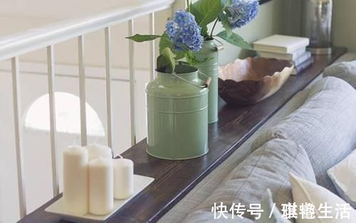 生活用品|客厅不要摆放柜子了,有钱人家在沙发后面放这个东西,太聪明了