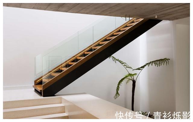 天花板|现代别墅装修设计，回归自然的林中别墅，也许这就是最后的归宿