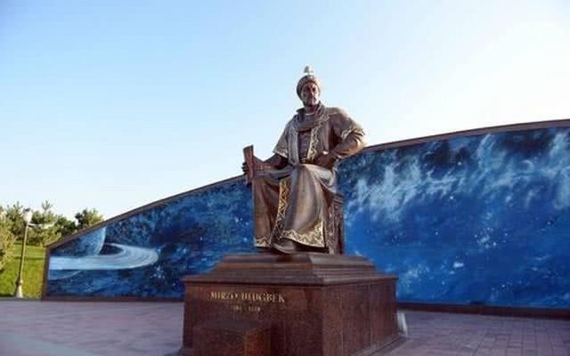 帖木|帖木儿墓中发现石碑,刻有一首短诗,学者:刻字者用此诗警告世人