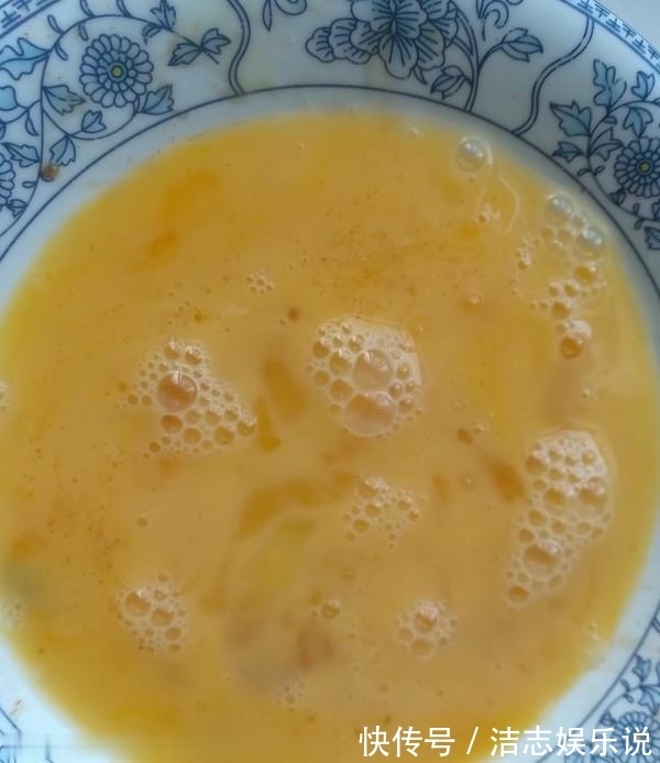 东北名菜烧茄子，家常做法美味鲜香，茄子入味又好吃，还不油腻