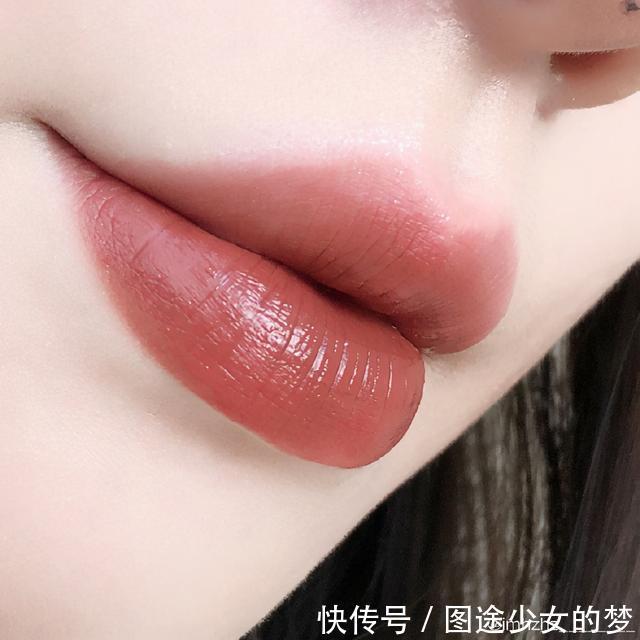 别再只买完美日记了,论显白口红,这4支“天仙色”,个个卖断货