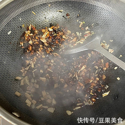 香菇|这道炸酱面，营养又好吃，看一遍就会