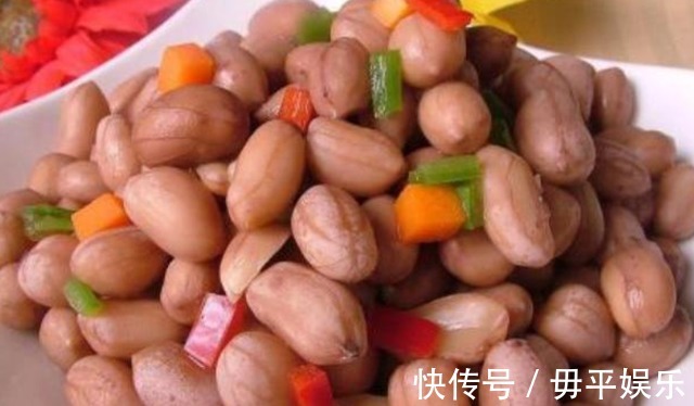 碱性食物|血压偏高的人,除花生外,尽量多吃这3种食物,或能帮助稳定血压