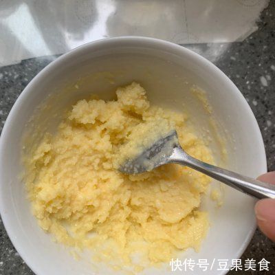 #2021亲子烘焙组——“焙”感幸福#手揉炼乳面包