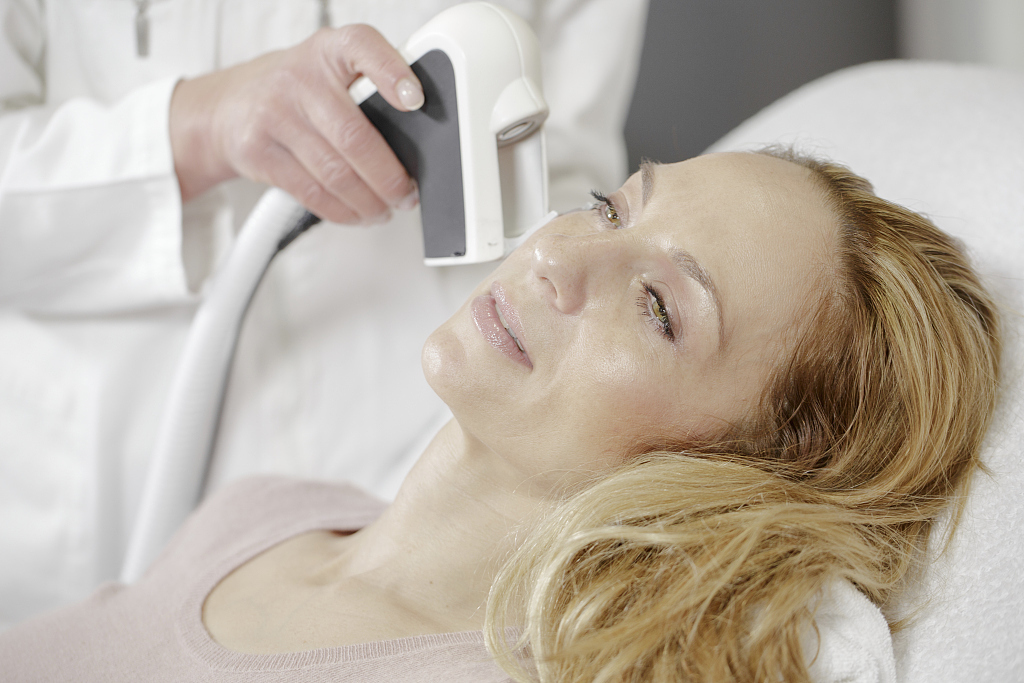 激光治疗|早些年用激光治疗近视的人,现在怎么样了我用亲身经历告诉你!