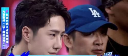 b火力全開！王一博跳到嗨翻全場，直言追分的感覺太爽了！