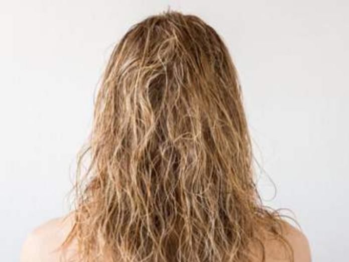 不想让头发变“大油田”?洗头时戒掉这3习惯,发质或会“越来越好”