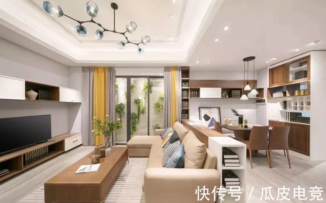 小户型|用餐桌代替沙发,解决小户型的空间局限,实用又方便