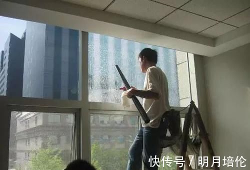 实用|越来越多人家里不挂窗帘了,如今都流行这样装,省钱方便又实用