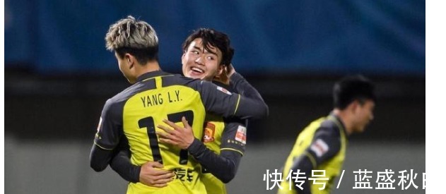 李霄鹏|50人!李霄鹏国足大变样,恒大泰山成主角,经验老将携手回归!