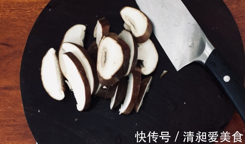 扁豆角|入秋后少吃肉,遇到2种菜别手软,应季而食身体好,简单又营养