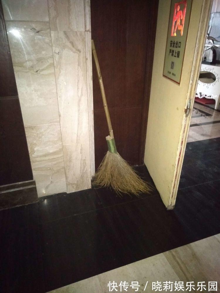 不要把扫把放在这3个地方，不是因为迷信，其实很多人都放错了