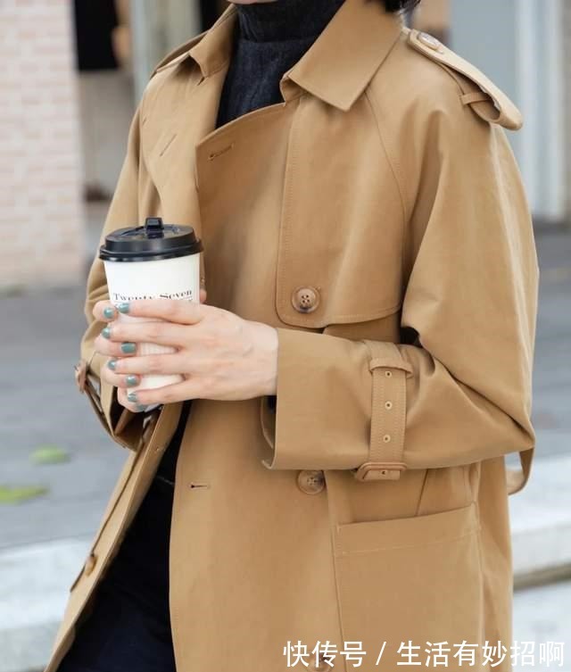 穿搭 这位中年妈妈真会穿,“4件外套”惊艳所有人!详细穿搭干货附上!