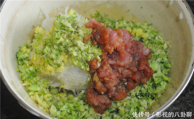 天冷,早餐我家从不吃馒头,最爱萝卜饼,简单省事,比吃肉还好